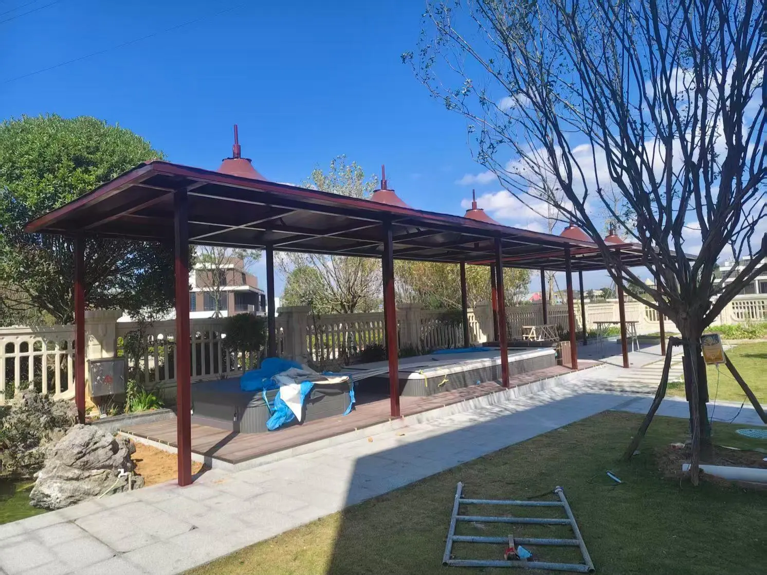贵州黄平园区小区膜结构停车棚怎么选?本地源头工厂拆解三大坑,避开返修翻倍成本